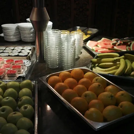 Hotel Esmeralda 3*