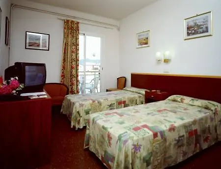 Esmeralda 3* Λορέτ Ντε Μαρ