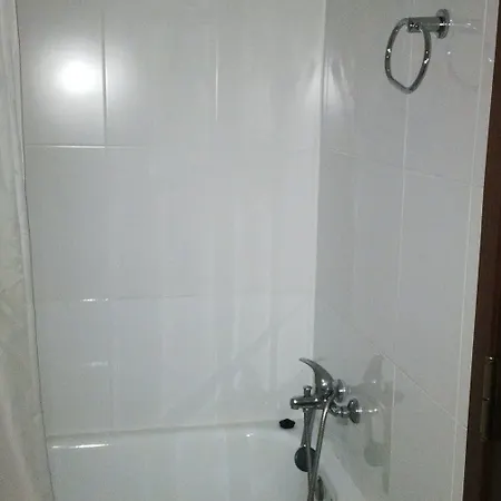 מלון Esmeralda 3*